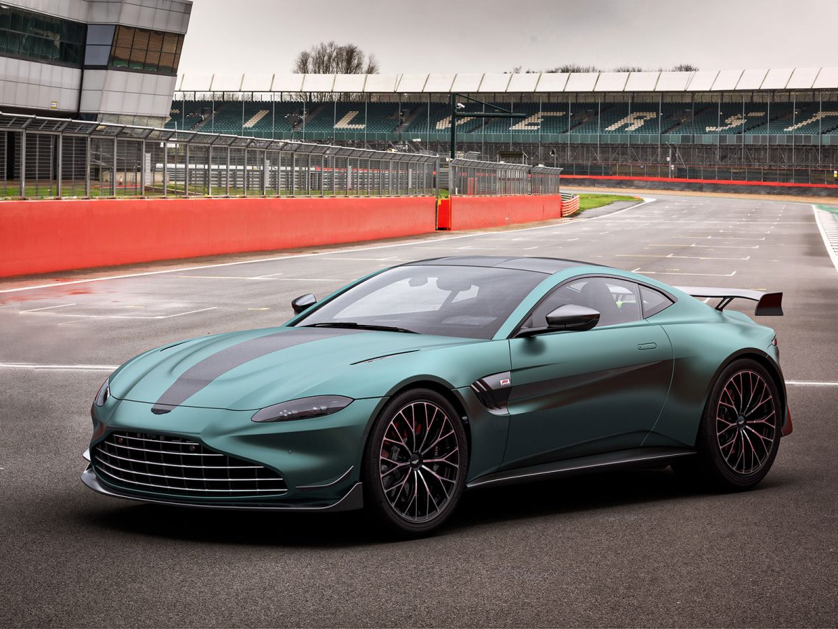 AstonMartin Vantage F1 Edition 2021 01