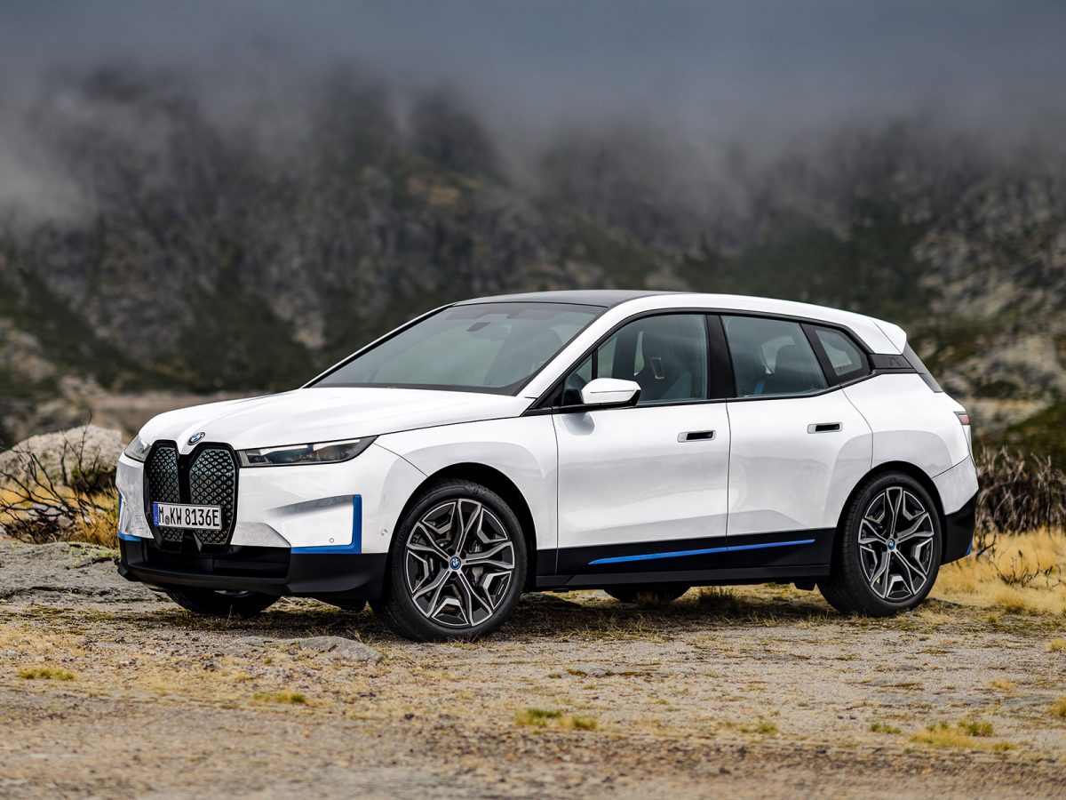 BMW iX 2021 01