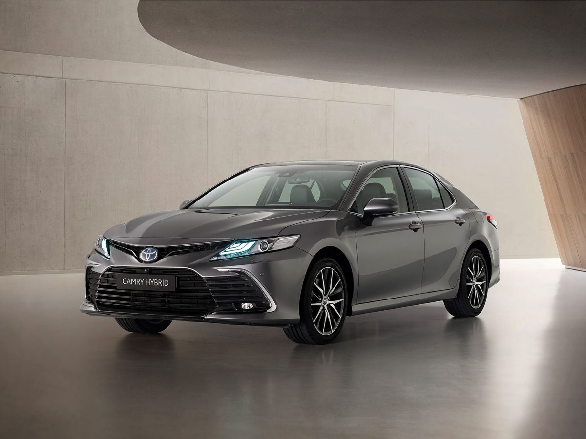 CAMRY Hybrid 3