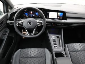 VW Golf Variant R-Line TDI DSG