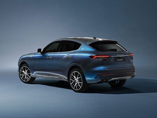 Maserati Levante Hybrid 2021 02