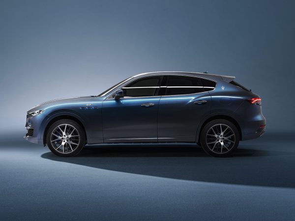 Maserati Levante Hybrid 2021 03