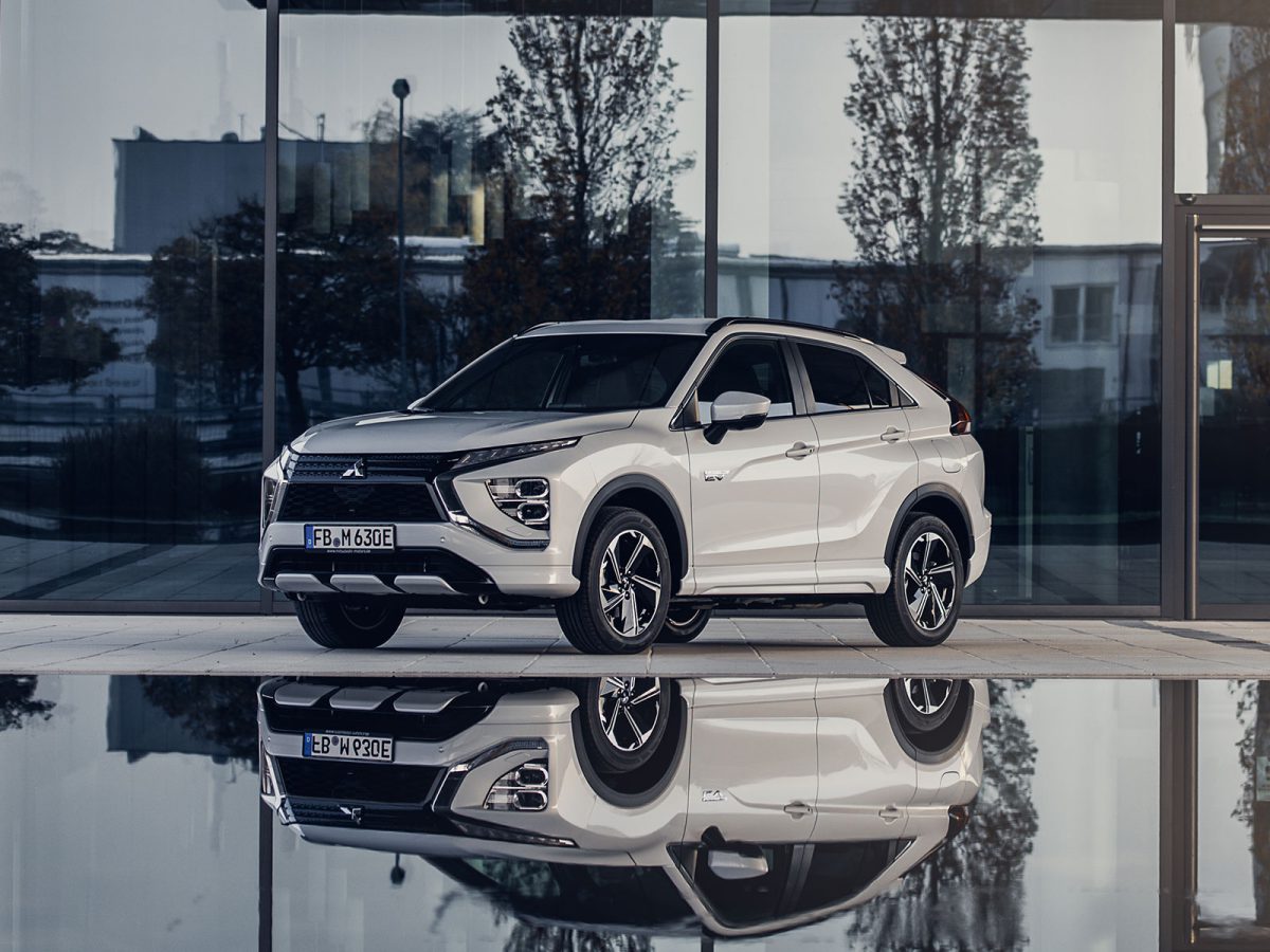 Mitsubishi Eclipse Cross PHEV 2021 01