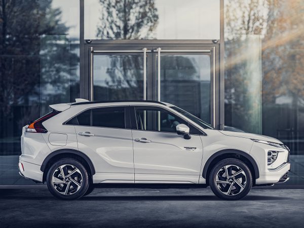 Mitsubishi Eclipse Cross PHEV 2021 03