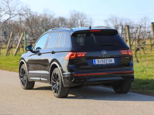 VW Tiguan R-Line TDI 4Motion DSG