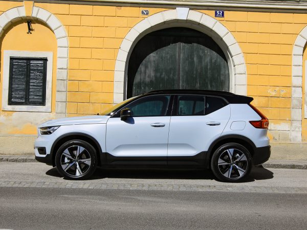 Volvo XC40 Recharge Electric