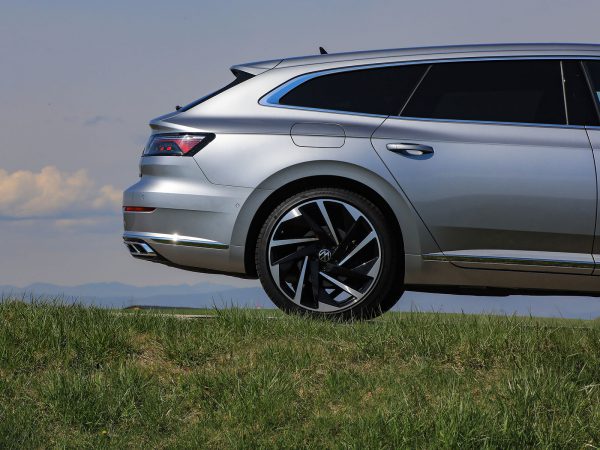VW Arteon Shooting Brake R-Line TDI DSG 4Motion