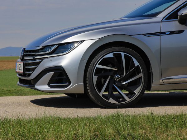 VW Arteon Shooting Brake R-Line TDI DSG 4Motion