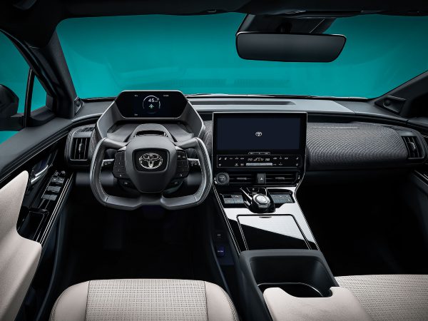 Toyota bZ4X Concept 2021 04