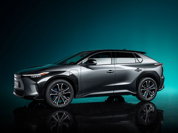 Toyota bZ4X Concept 2021 06