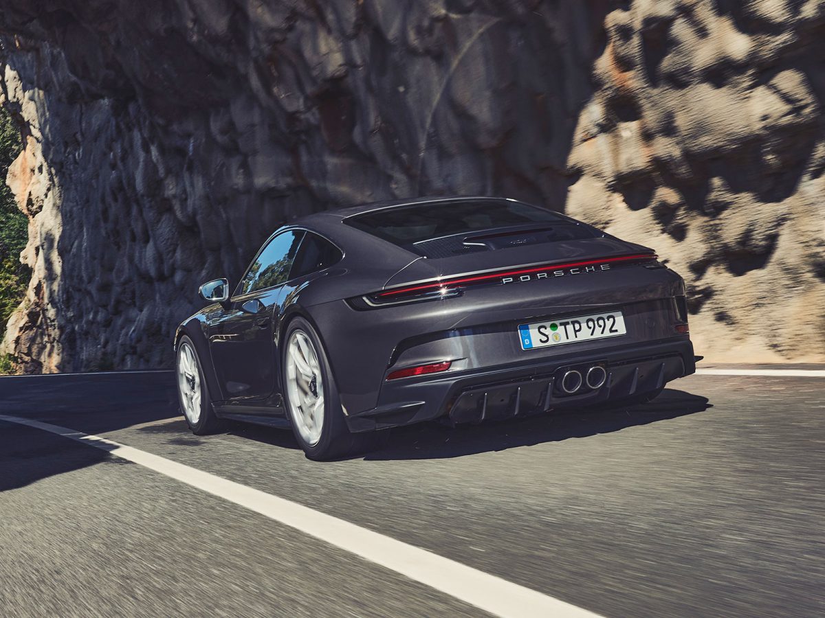 Neu Porsche 911 GT3 mit Touring Paket AutoGuru.at