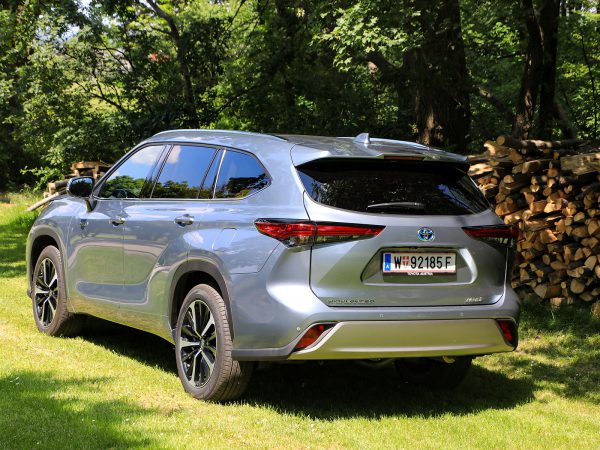Toyota Highlander 2,5 Hybrid VIP