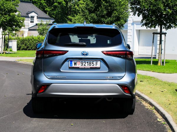 Toyota Highlander 2,5 Hybrid VIP