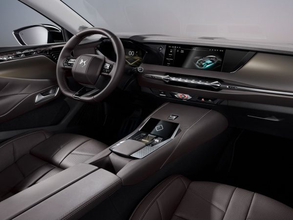 2020 DS4 V0037 0