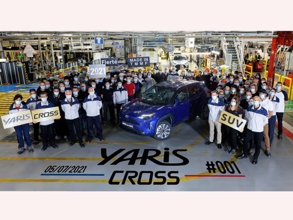 72743 yariscross05072021
