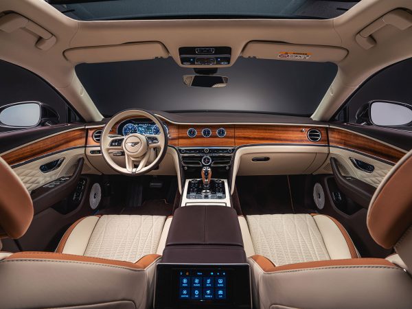 Bentley FlyingSpur Odyssean 2021 03