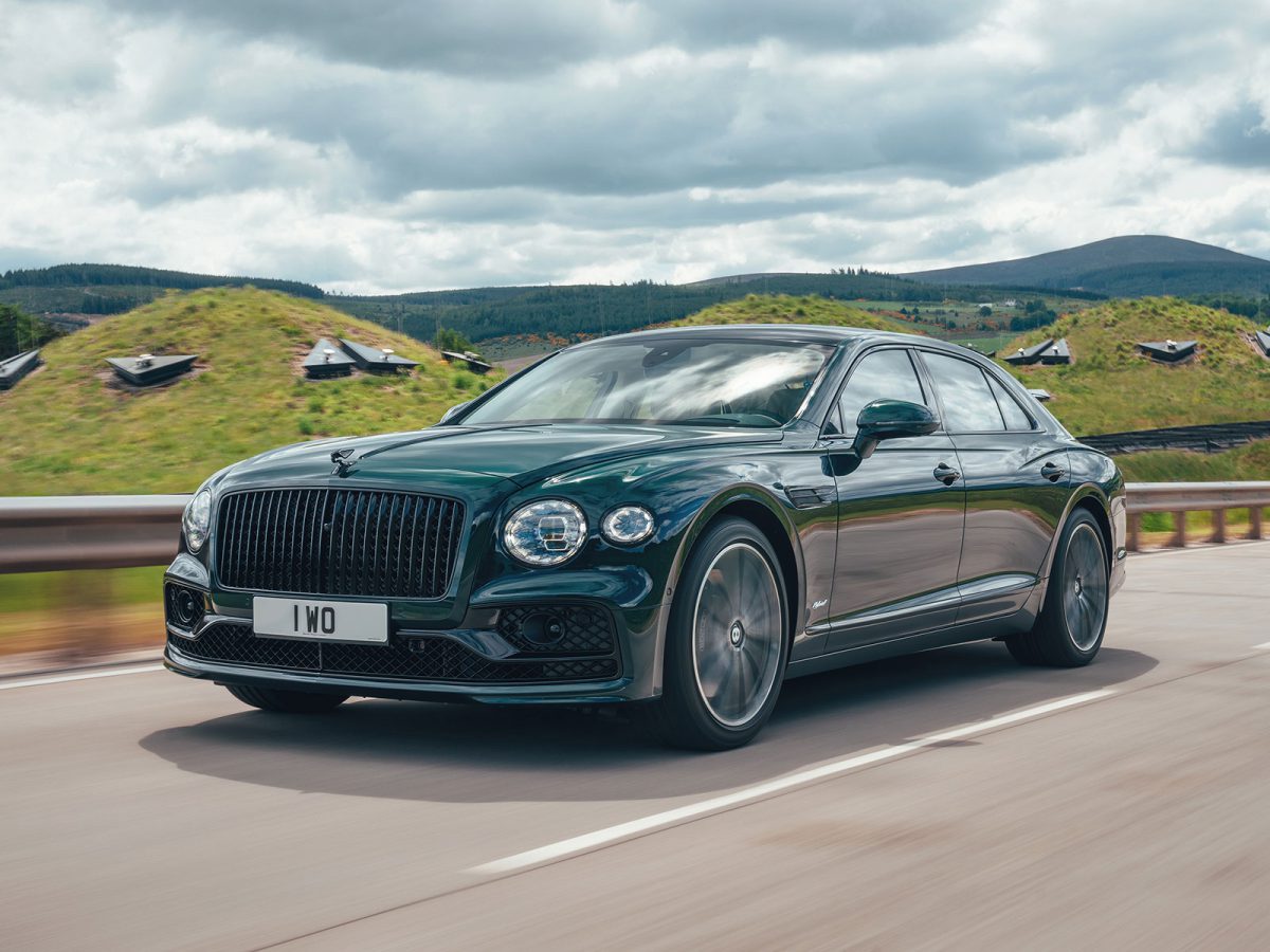 Bentley Flying Spur Hybrid 2021 01