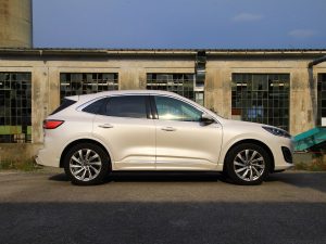 Ford Kuga 2,5 Duratec FHEV Vignale