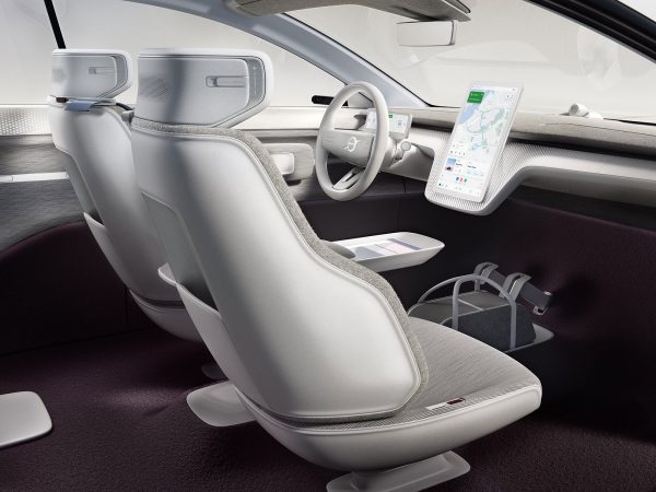 Volvo Concept Recharge 2021 04