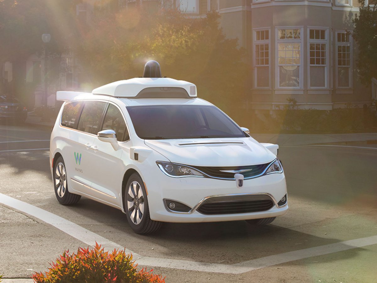 Waymo FCA Fully Self Driving Chrysler Pacifica Hybrid 2ldeghj3cved52hi31ejeel35a5