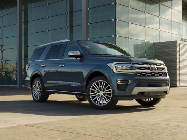 Ford Expedition 2021 08