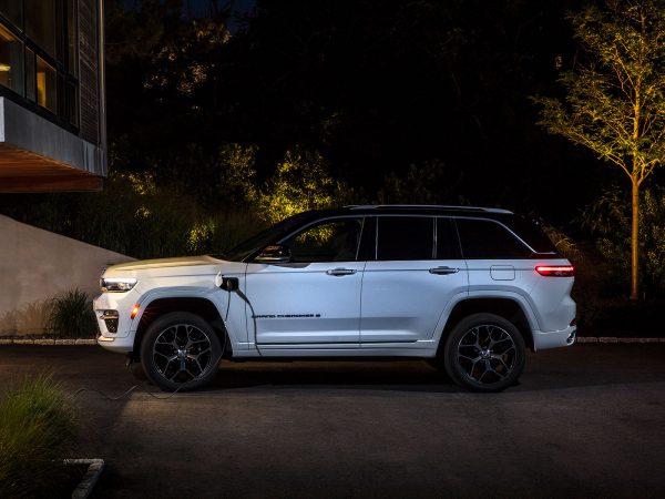 Jeep Grand Cherokee 2021 03