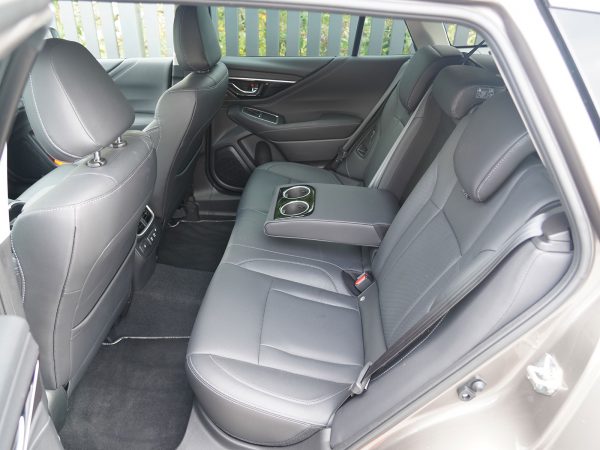 Subaru Outback Premium 2,5i CVT