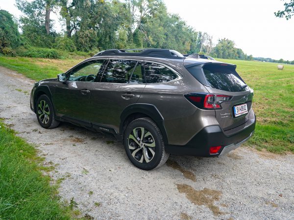 Subaru Outback Premium 2,5i CVT