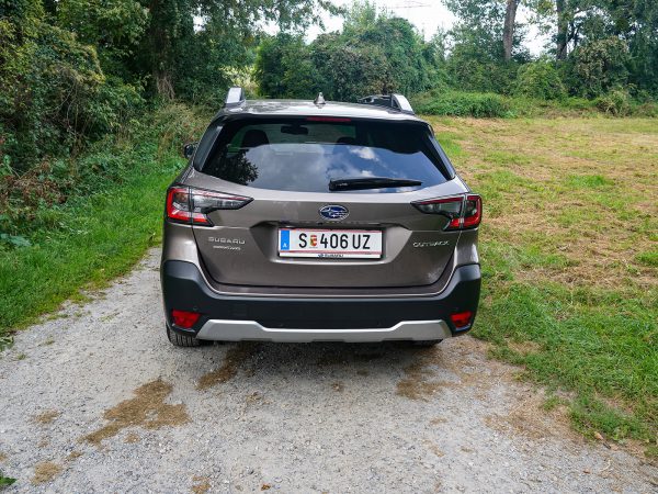 Subaru Outback Premium 2,5i CVT