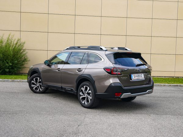 Subaru Outback Premium 2,5i CVT