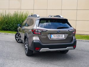 Subaru Outback Premium 2,5i CVT