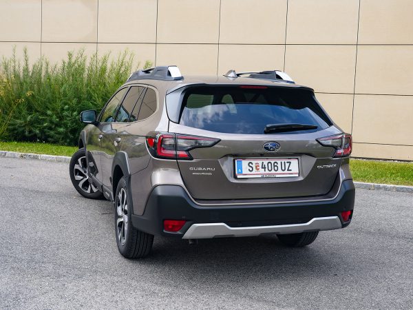 Subaru Outback Premium 2,5i CVT