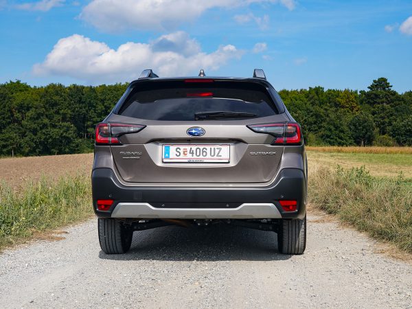 Subaru Outback Premium 2,5i CVT