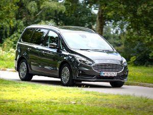 Ford Galaxy 2,5 Hybrid Titanium