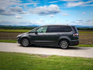 Ford Galaxy 2,5 Hybrid Titanium