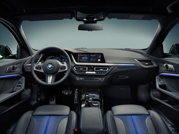 BMW M135i 2021 03