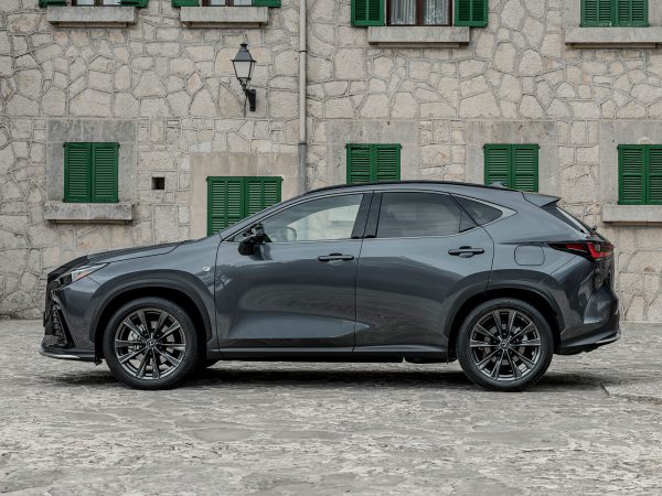 Lexus NX 450h 2021 03