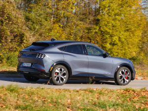 Ford Mustang Mach-E AWD 99kWh
