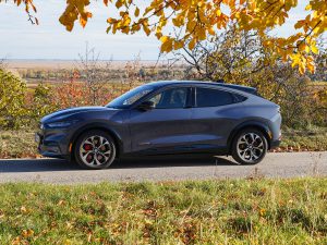 Ford Mustang Mach-E AWD 99kWh