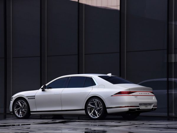 Genesis G90 2021 03