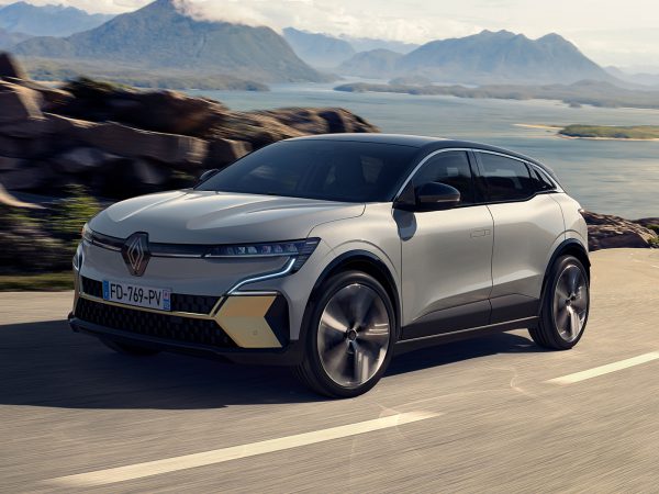 Renault Megane Electric 2021 01