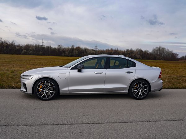 Volvo S60 T8 AWD Recharge Polestar Engineered