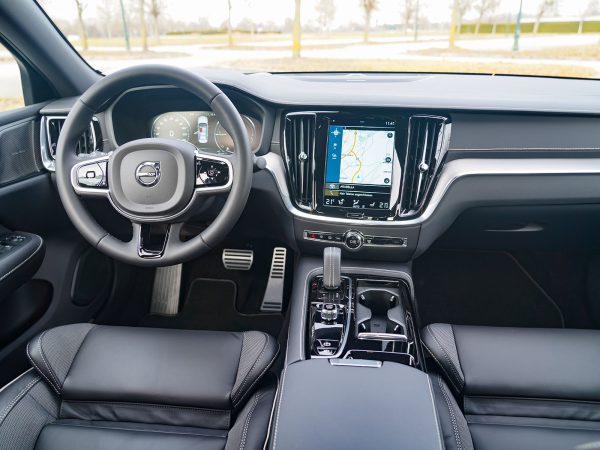 Volvo S60 T8 AWD Recharge Polestar Engineered