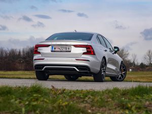 Volvo S60 T8 AWD Recharge Polestar Engineered