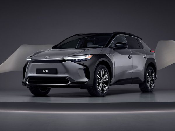 Toyota bZ4X EU 2021 01 1