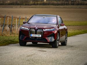 BMW iX xDrive50