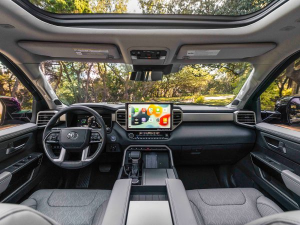 Toyota Sequoia 2022 09