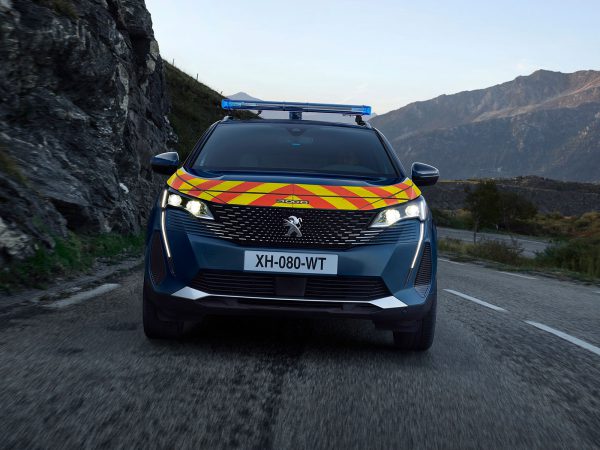 peugeot 3008phev 2022 gendarmerie 02 61f13faf0a5ce 61f1424755fb6