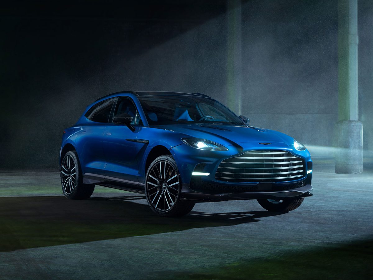 AstonMartin DBX707 2022 01