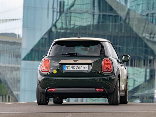 Mini Cooper SE Resolute Edition 2022 02